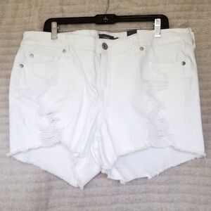 Torrid Distressed Raw Hem Shorts White Size 18